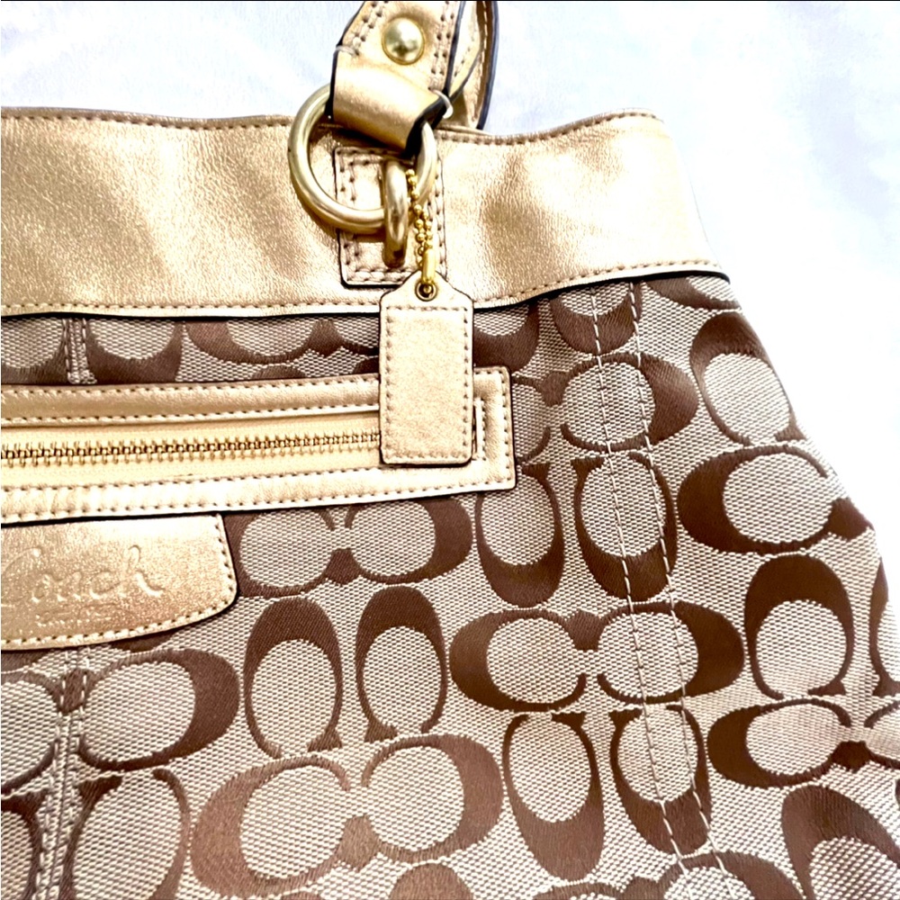 Coach Y2K NWT Penelope Gold Signature Jacquard Shoulder Bag with Wallet - Picture 4 of 16
